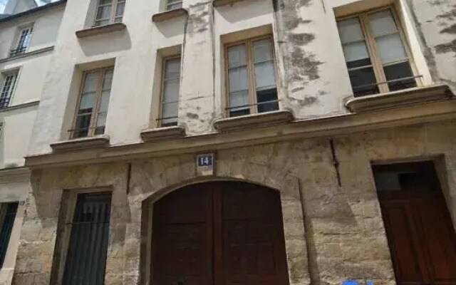 Notre Dame 3-Min Walk-Elegant Studio