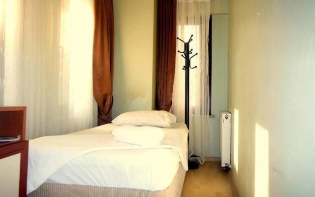 plato hotel