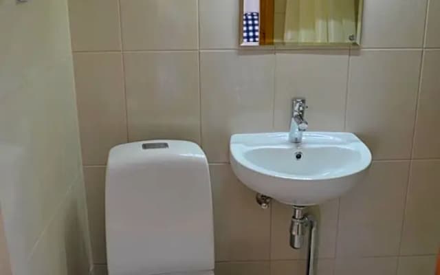 Kraavi Guest Hostel