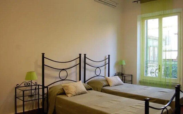 RSH Guardiola Apartments