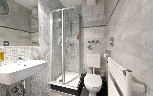 Alfa Hotel