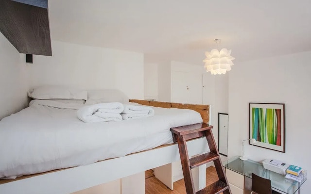 Central Spacious Studio Near Kensington Gardens
