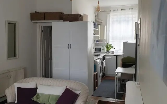 Charming 1-wall Bed Comfortable Studio in Nwlondon