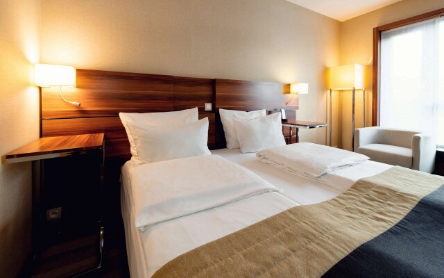 Warsaw Plaza Hotel
