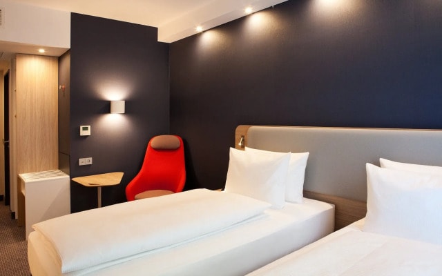 Holiday Inn Express Munich Olching by IHG