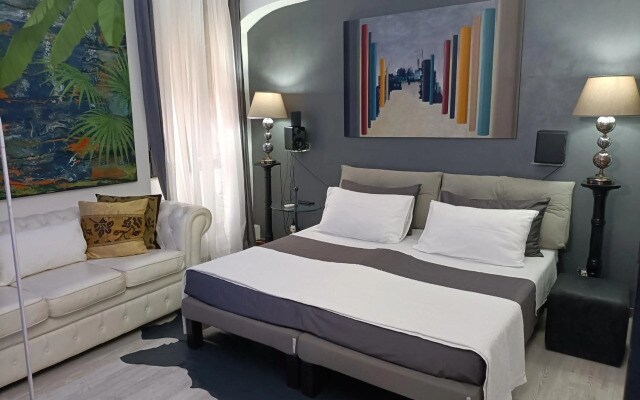 Spanish Steps bedroom