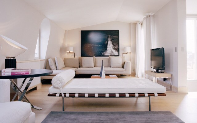 La Reserve Paris Hotel and Spa