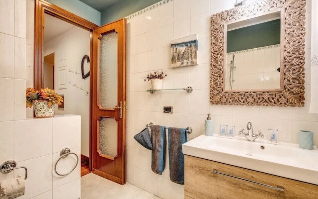 Spanish Steps Miracle Suite