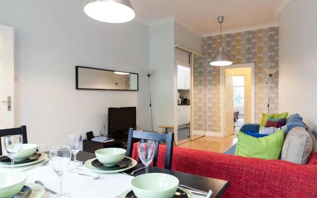 Spacious Comfy 2br Flat