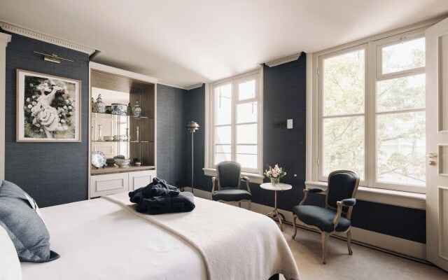 Hotel 717