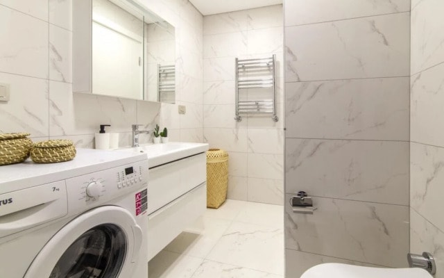 Central Residence Flat Near Metro in Kartal