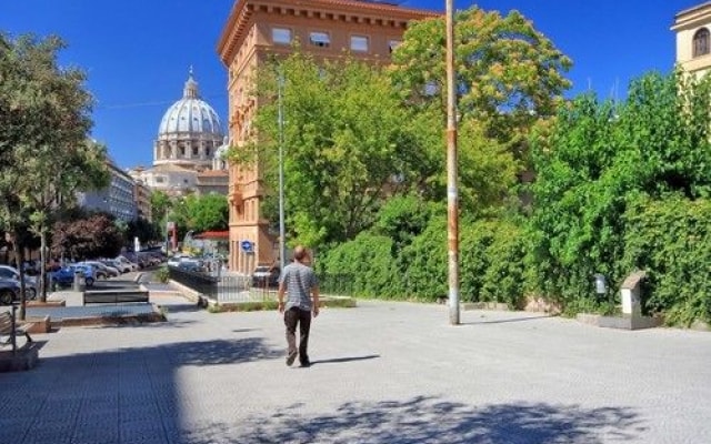 St. Peter's Basilica Apartments