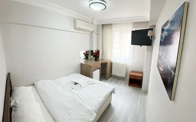 Hotel Efendi̇