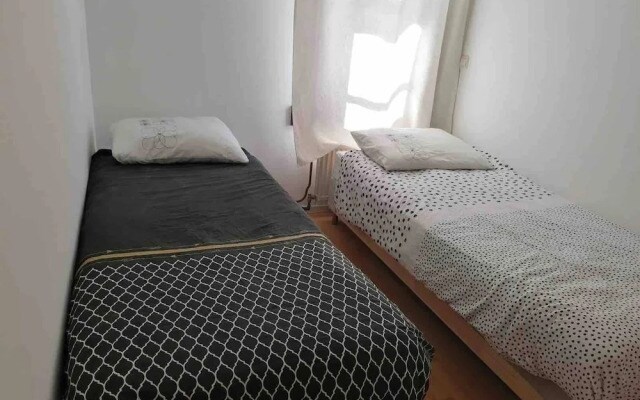 Room Charlotte 1...