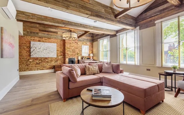 Oak & Poppy Apartments