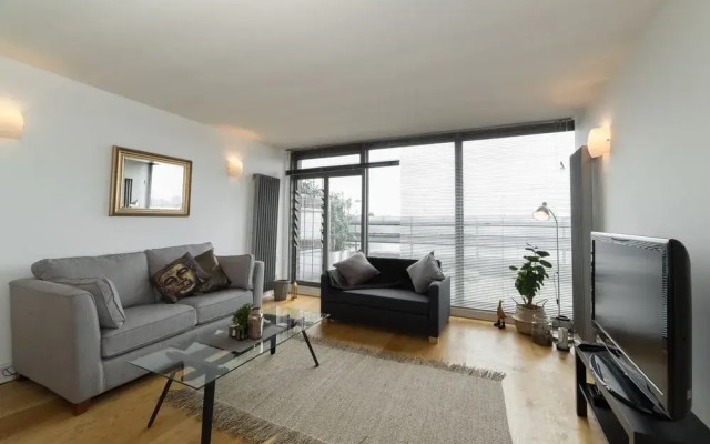 Excel Apartments Bloomsbury 2