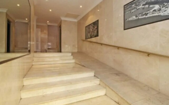 Del parque flats malagueta beach