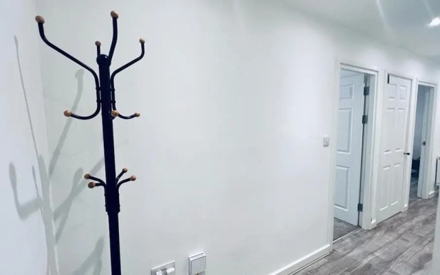 Inviting 2-bed Apartment in Liverpool