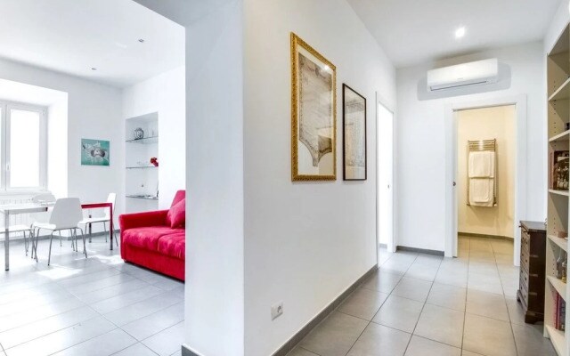 Charming 2 Beds Flat in a Great Area