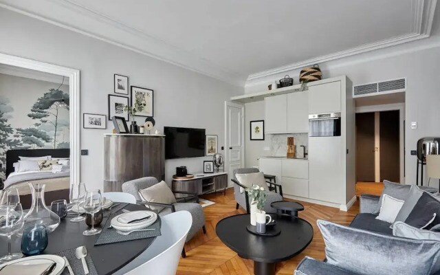 Superb New 1 Bedroom Flat Notre Dame de Paris