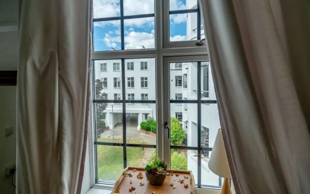 Plush Studio Flat in White City