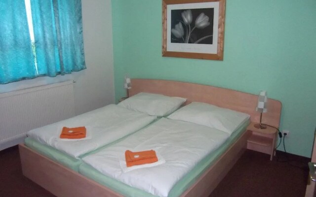 Hotel Sádek