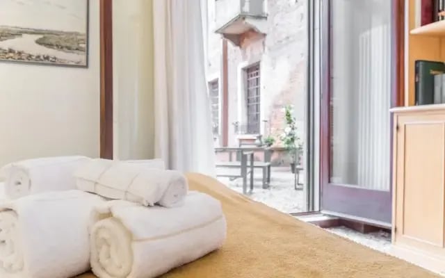Luxury Apartment On Grand Canal by Wonderful Italy