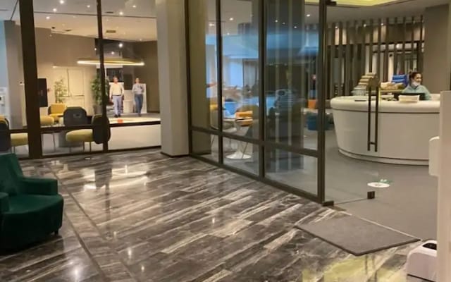 1 Bedroom Apartment High Floor City View