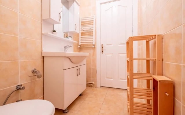 Excellent Flat With Balcony Near Taksim Square