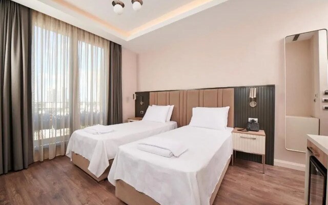 Livinton Hotel