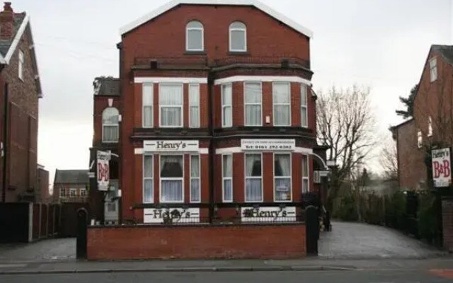 Henrys Bed and Breakfast