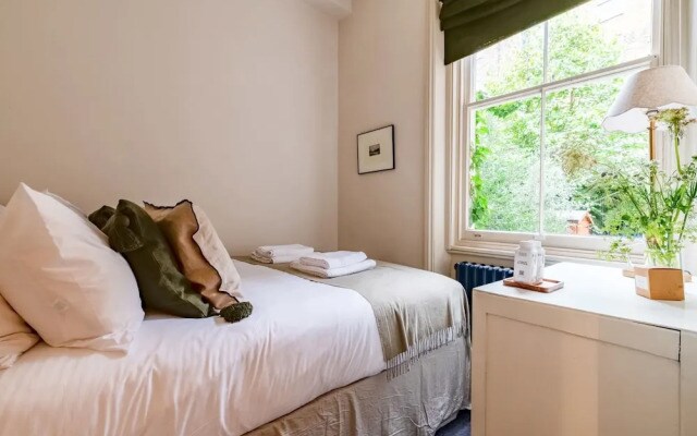 Beautiful 2 Bed Apartment In West London