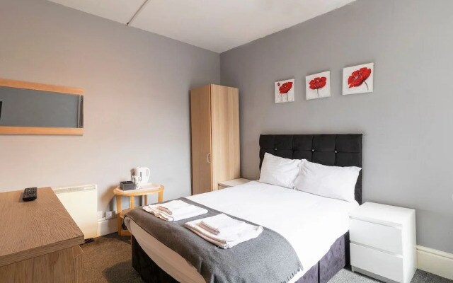 Great Holiday Home in Manchester near Old Trafford