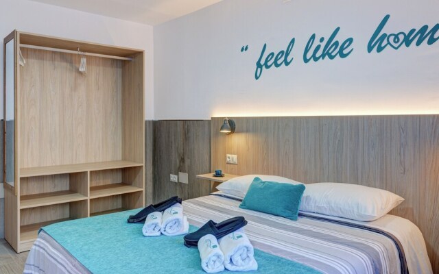 Andalusian Apartment By Seric