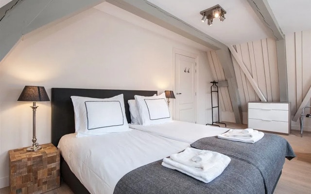 Cityden Canal Serviced Apartments
