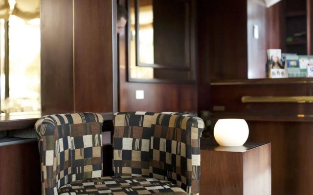 Club Hotel