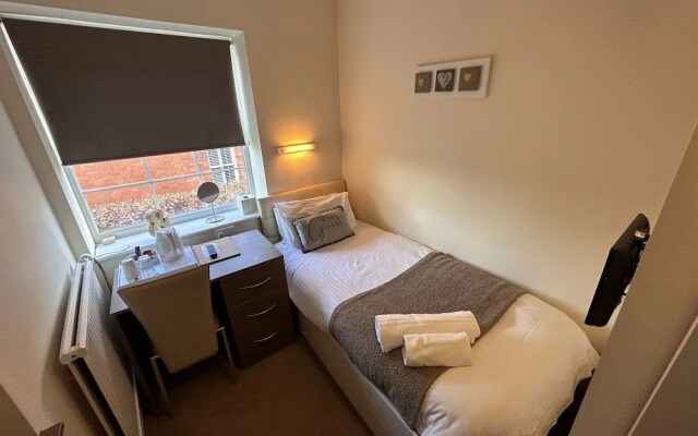 Pine Lodge Hotel & Restaurant Mansfield