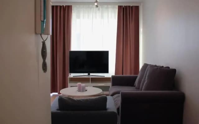 Modern apartment with Sauna, near Transit Hub/Dixi