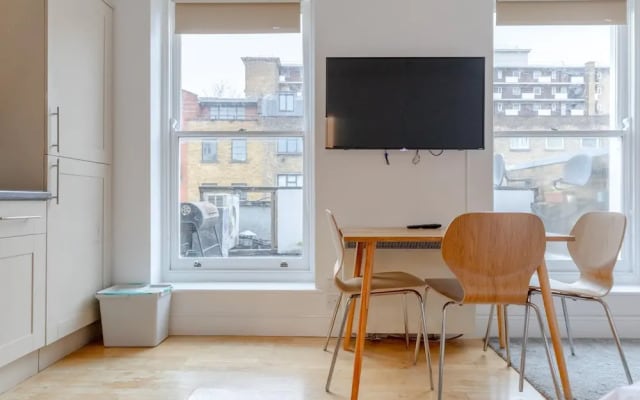 Bright and Spacious 1BD Flat - Camden