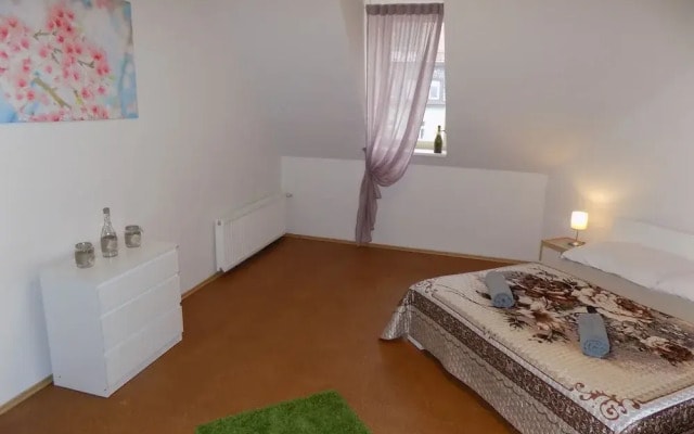 Karlsbad Apartments 2