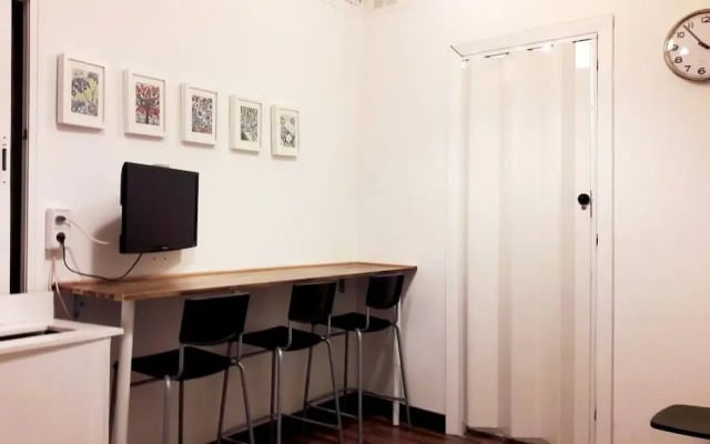 Interior Central El Born 3.2