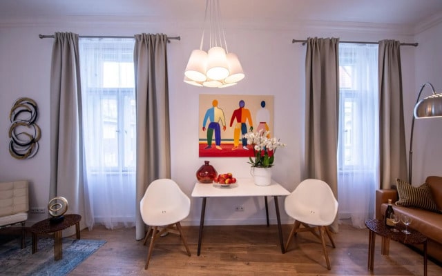 Modern Downtown APT - renovated, on ideal location
