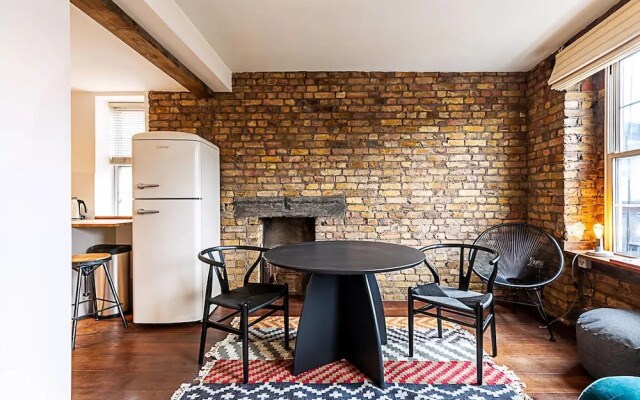 Charming Shoreditch Apartment