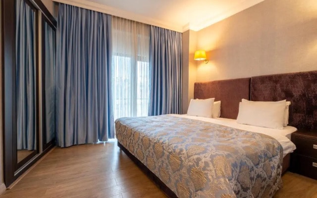 216 Castle Hotel