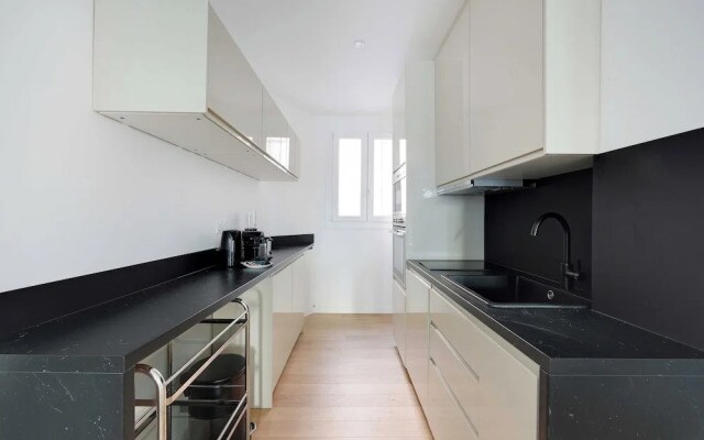 Superb apt A/C - 2br/6p - St Germain-des-pres