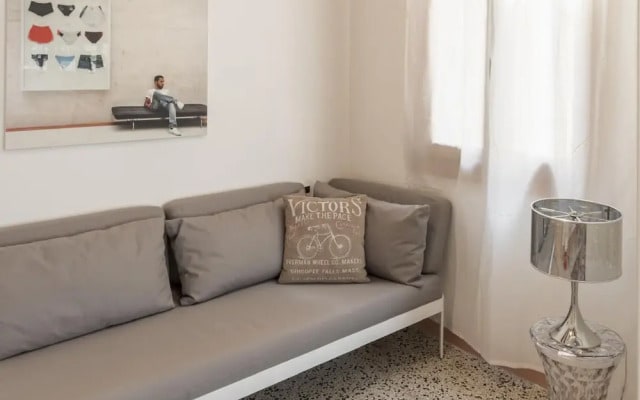 Accademia Charm 3 by Wonderful Italy