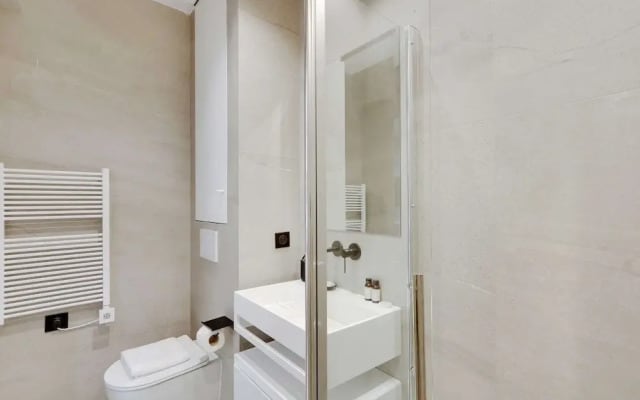 Modern Studio With AC in the Heart of Paris