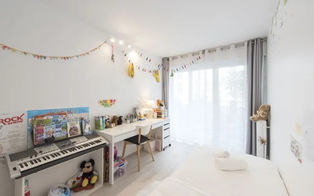 Contemporary near Bastille