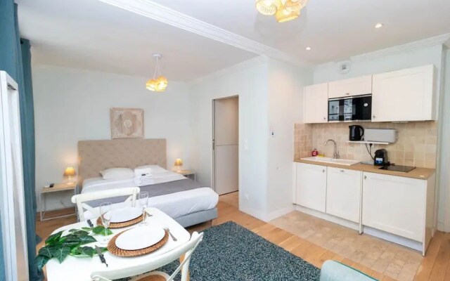 Superb and New Studio in the Center of Paris