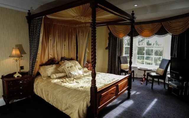 Kings Croft Hotel